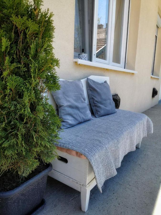 Foglal-Lak Apartman Erlau Exterior foto